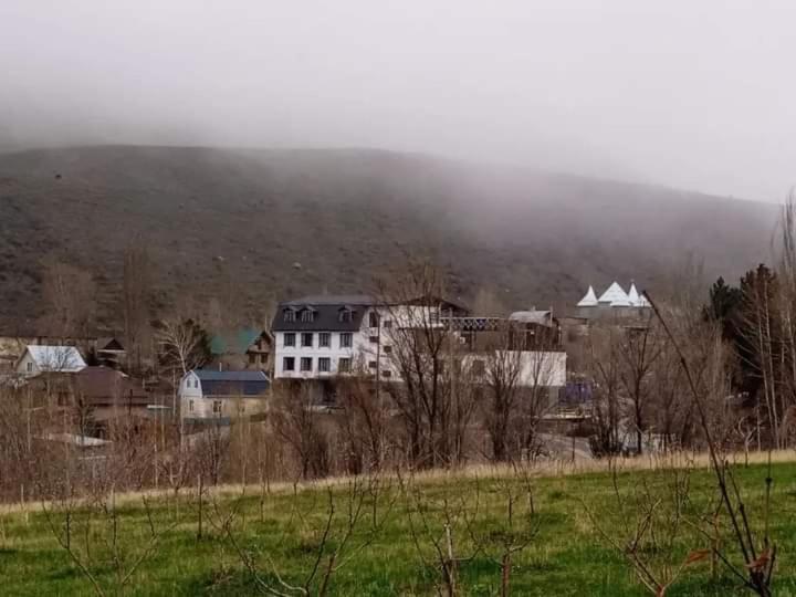 Olive Ala Archa hotel Verkhnyaya Alaarcha Exterior foto